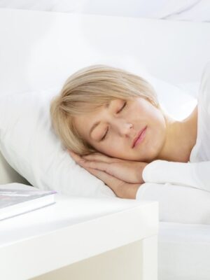 5 Reasons People Sleep Better In a Clean Room