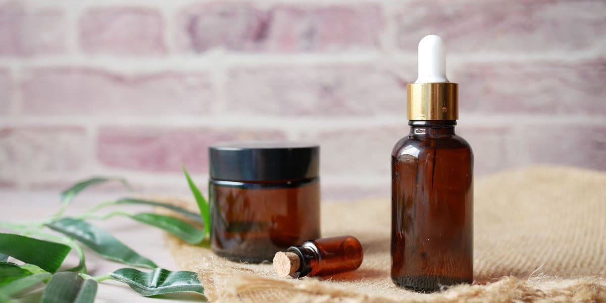 Essential Oil: What are Essential Oils? 11 Facts to Know
