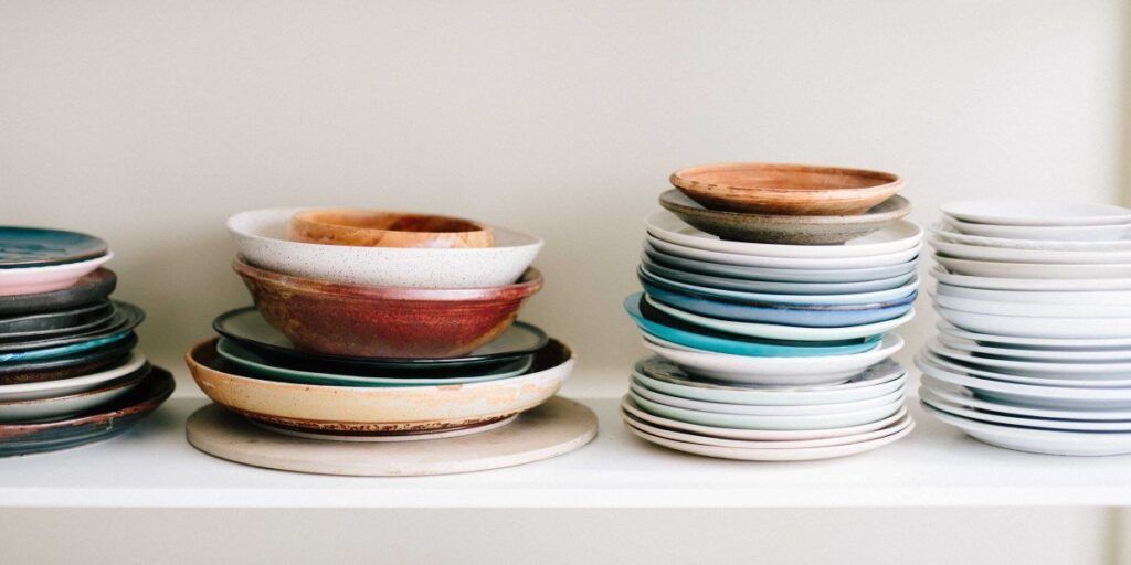 plates on shelf