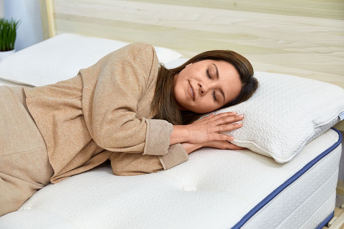 Guide to Choosing an Eco-Friendly Pillow