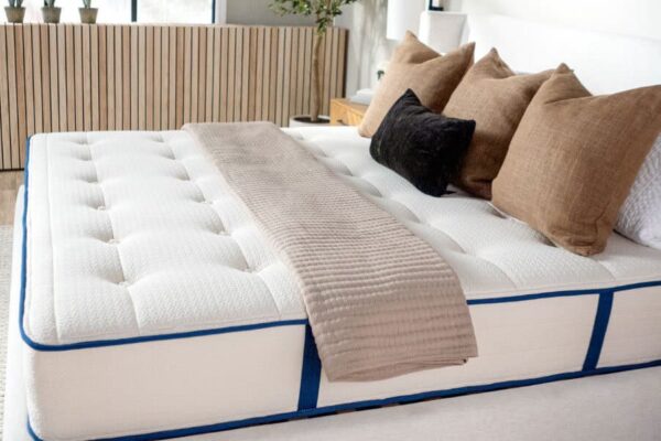 Close-up of Natural Escape organic mattress showing GOTS cotton and Dunlop latex layers