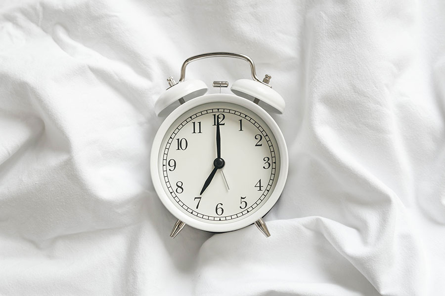 Prioritizing Consistent Sleep when the Clocks Change – Some Tips for Daylight Savings Time
