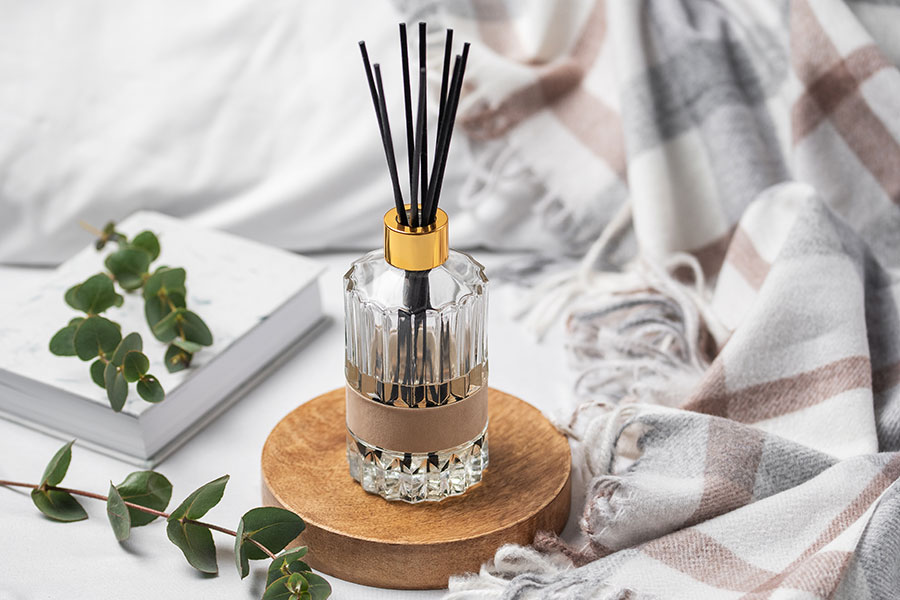 How to Use Aromatherapy to Get Better Sleep