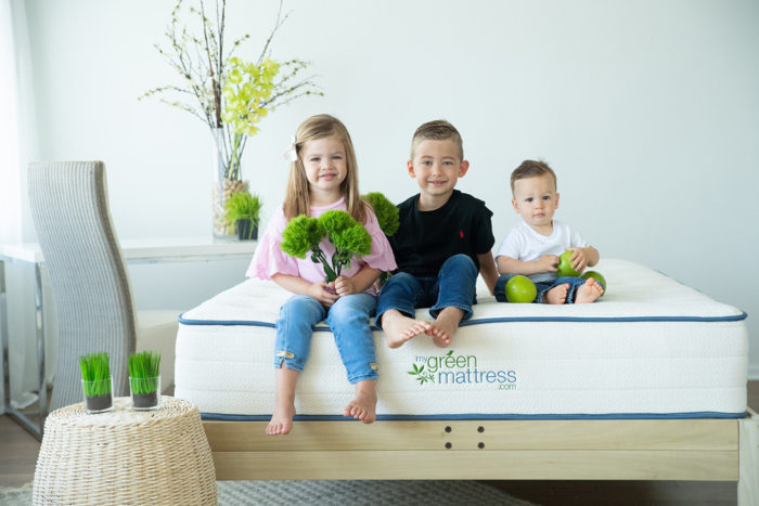 non toxic children's mattress with children